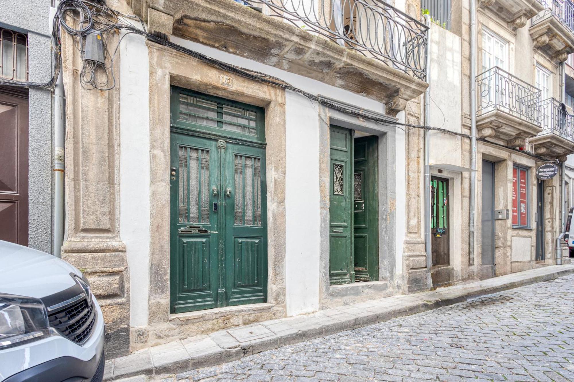 Oporto Guest Casa Dos Clerigos Apartment Exterior photo